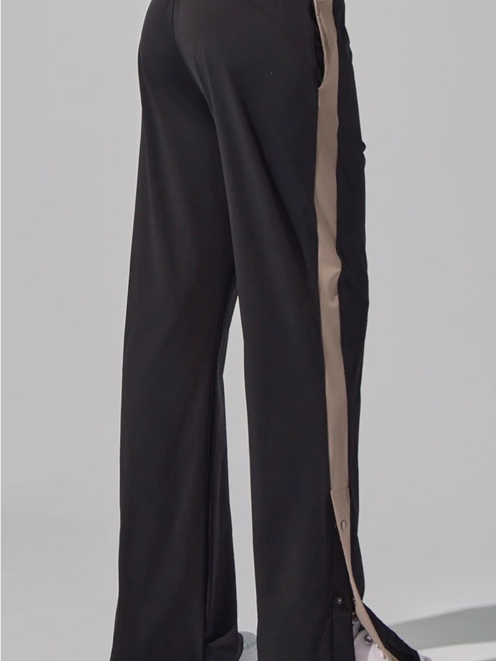 HEROINE SPORT Alba Pants - Picture 5 of 9